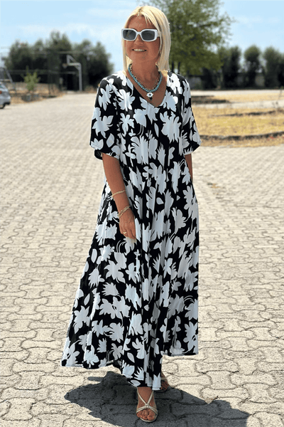 Leviana™ | Flattering Elegant Dress with Subtle Detail for the Tummy
